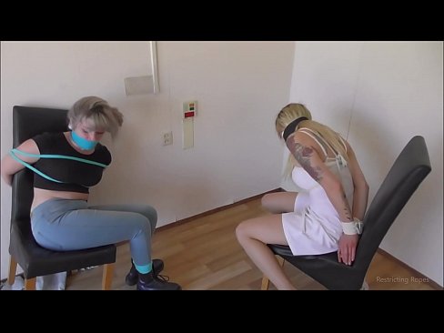 ❤️ צוגעבונדן / צוגעבונדן און געגאסען / מיידל אין נויט רוסישע פּאָרן ביי אונדז ️❤