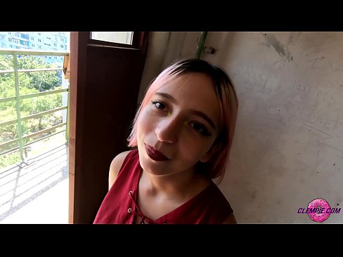 ❤️ סענסואַל תּלמיד סאַקס אַ פרעמדער אין די אָוטבאַקק - מיט זיין פּנים רוסישע פּאָרן ביי אונדז ️❤